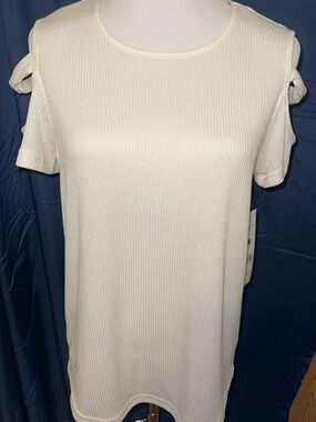 Cream Ribbed Cold-Shoulder Short Sleeve Blouse